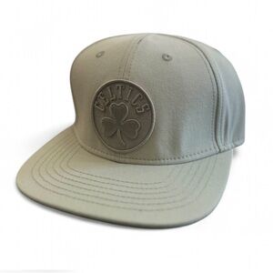 NWT Men’s Sage Green NBA Boston Celtics Embroidered Slate Snapback Hat